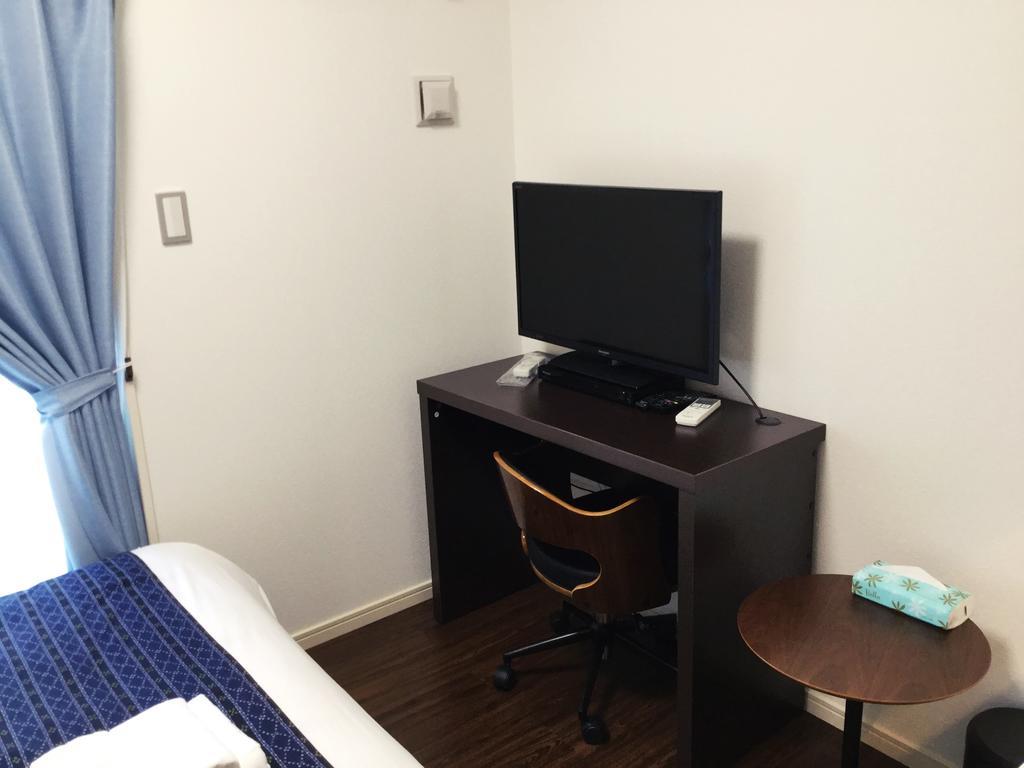 Mr. Kinjo In Makishi Aparthotel Naha Kültér fotó